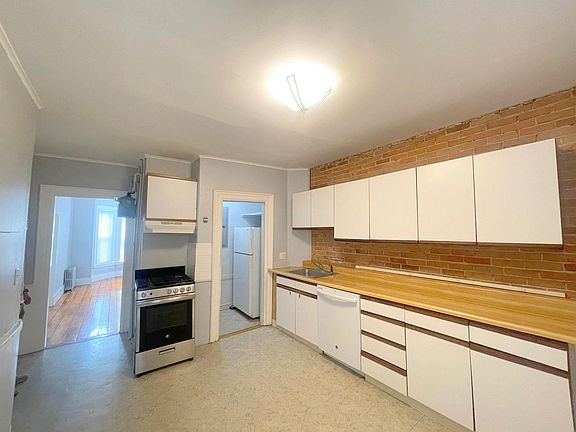 2nd image of 59 Summer St #2