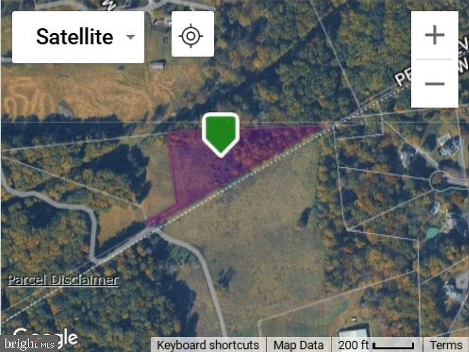 1st image of 3005 Creek Rd