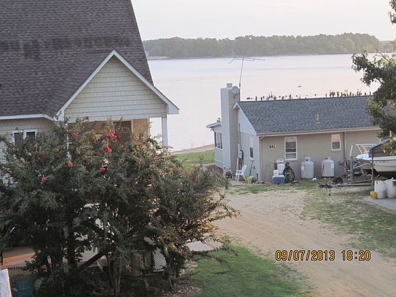 2nd image of 485 Villa Road