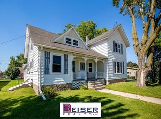 16 S 3rd Ave, Winneconne, WI 54986