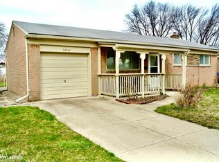 32615 Dowland Dr, Warren, MI