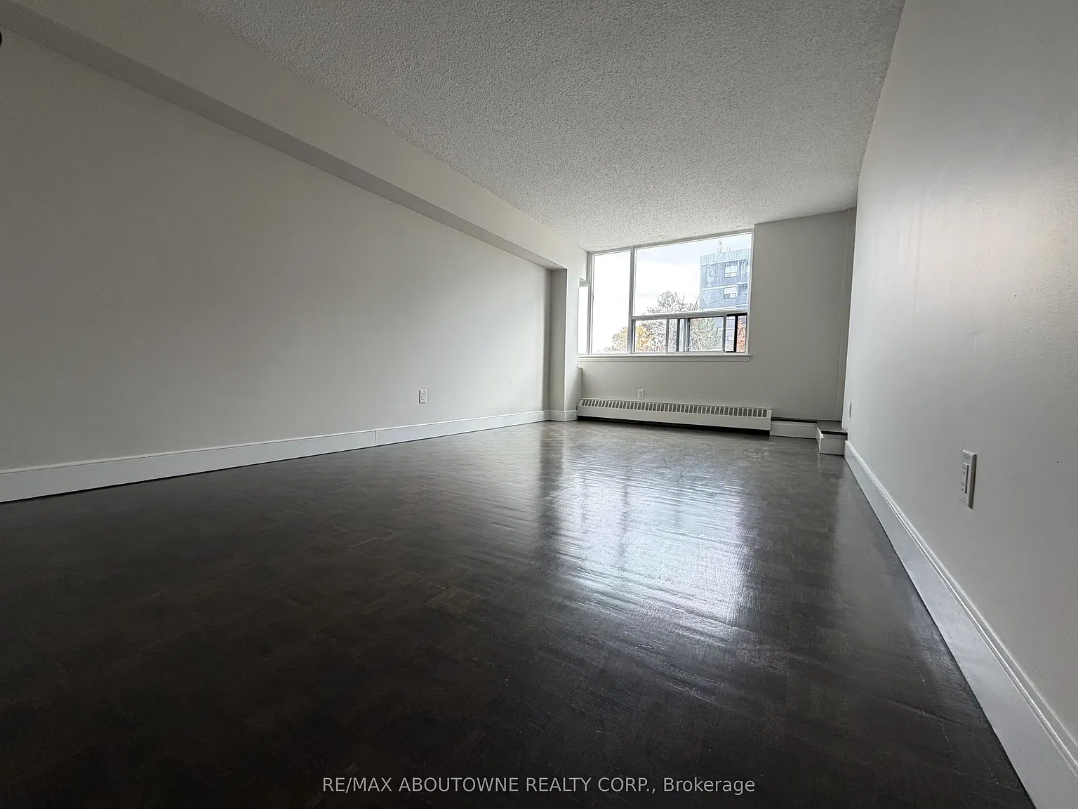 1 bed, $2,205 — Photo 2