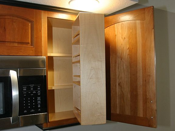 4th image of 53946 Arrowwood Dr