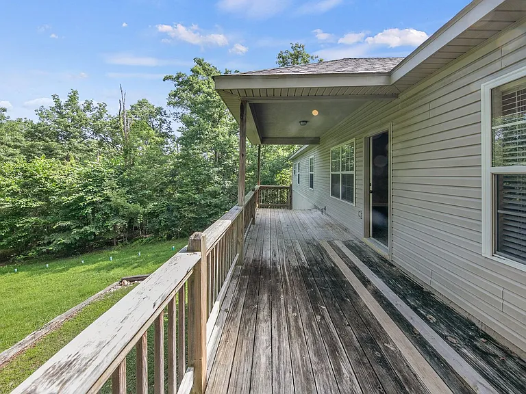 9 Monmouth Dr — Photo 15