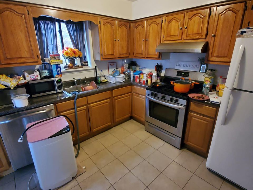 1st image of 187 Throgs Neck Blvd #2