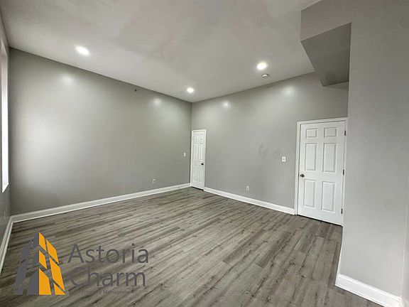 3rd image of 1918 N Charles St #2