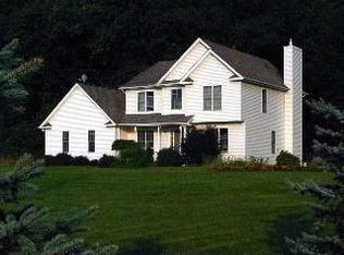 36 Robinson Ln, Wappingers Falls, NY