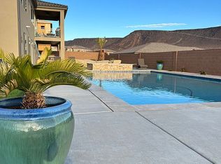 1202 W Hawk View Dr, Washington, UT 84780