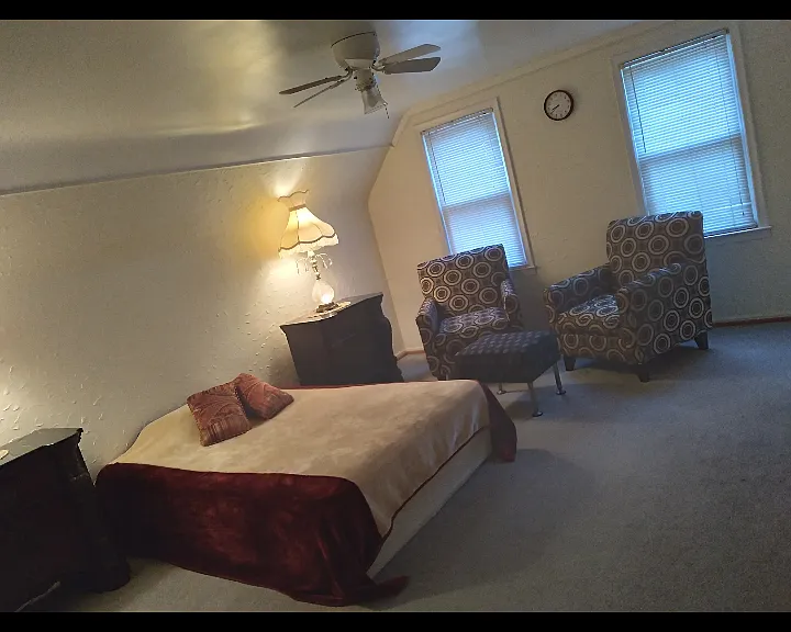 1649 Hollywood St — Photo 1