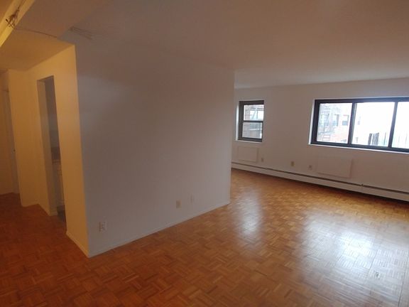 2nd image of 413-411 Westchester Ave #6