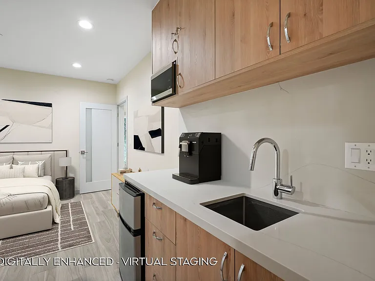 18748 Collins St — Photo 26