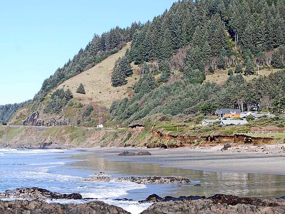 3rd image of 95590 Highway 101 S Unit 10
