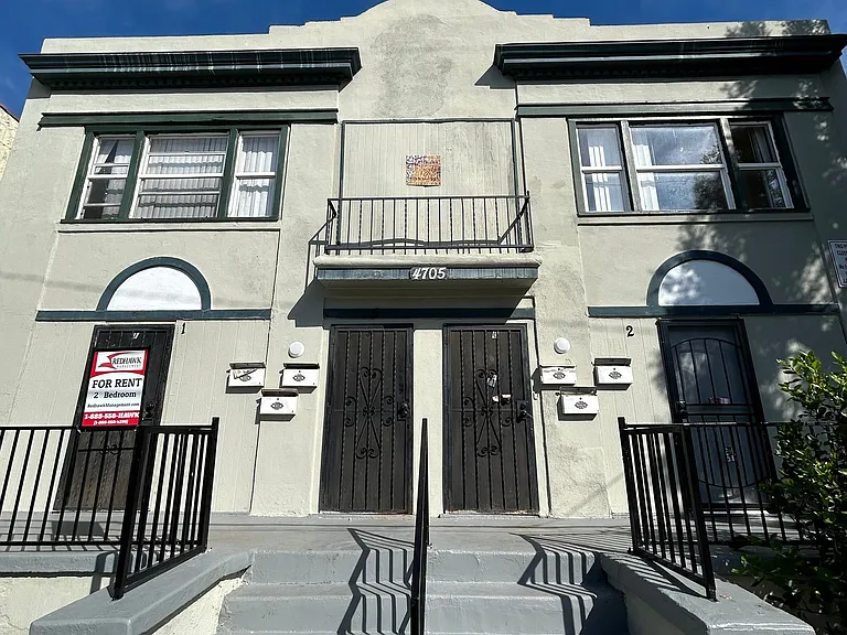 4705 Willowbrook Ave — Photo 1
