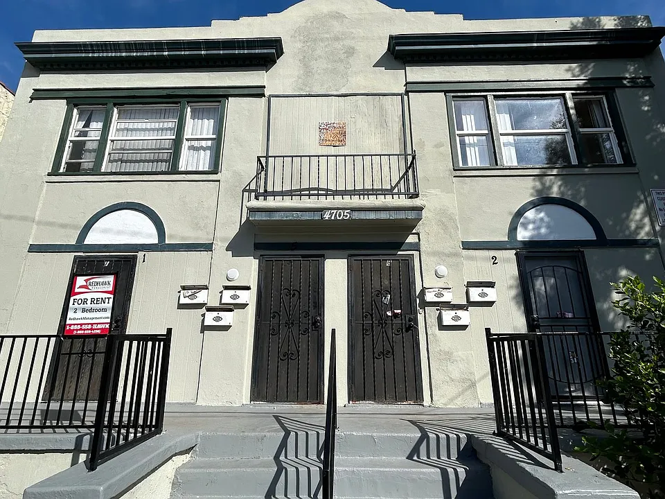 4705 Willowbrook Ave/1001 Berendo/1005 Berendo