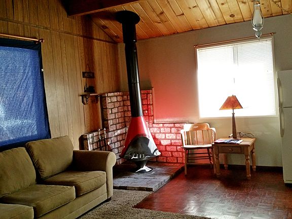 3rd image of 724 Elysian