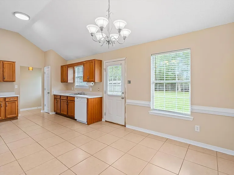 7669 Willard Ct — Photo 3