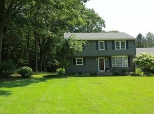 1064 Summit Rd, Cheshire, CT 06410