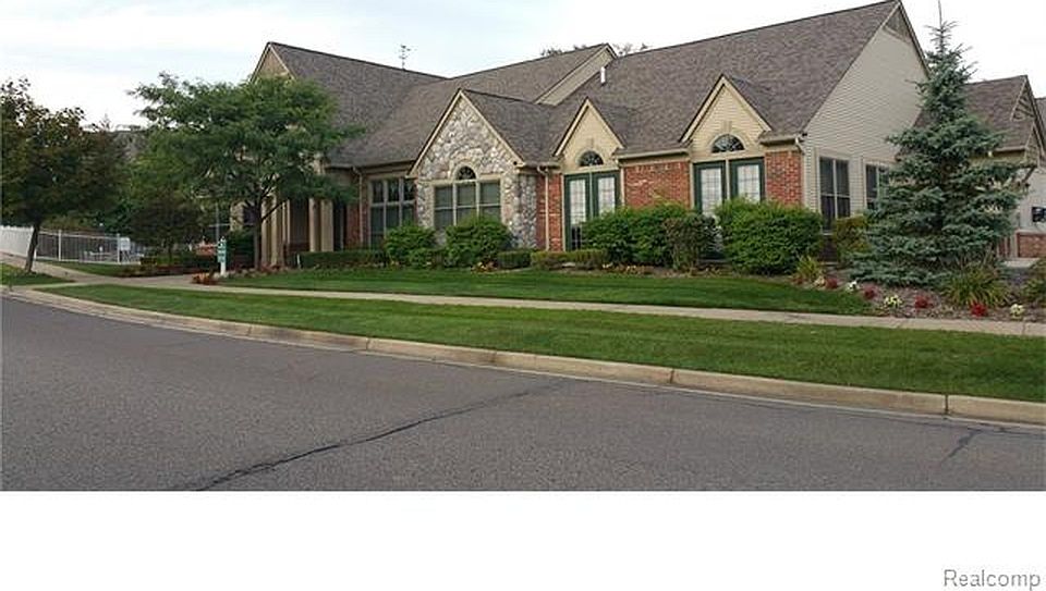 1st image of 225 Brookwood Dr #8-2-20