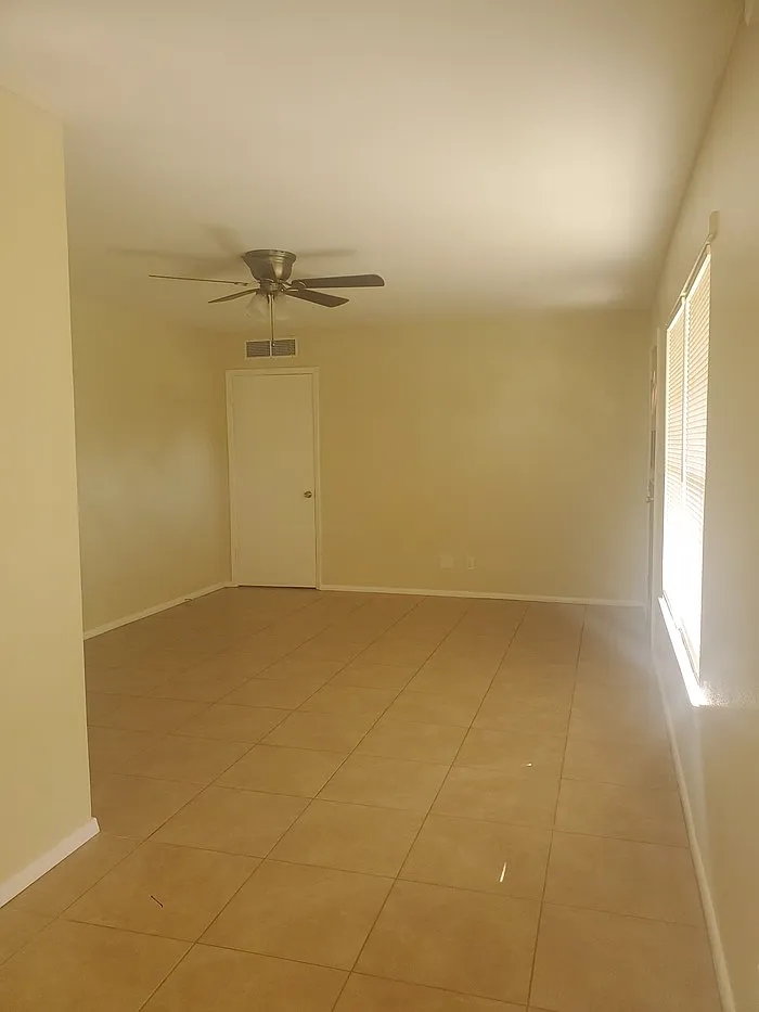 3 bed, 4.0 bath, $1,795 — Photo 3