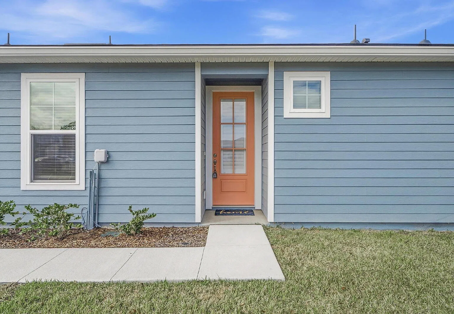 3 bed, 2.0 bath, 1181 sqft, $1,985 — Photo 4