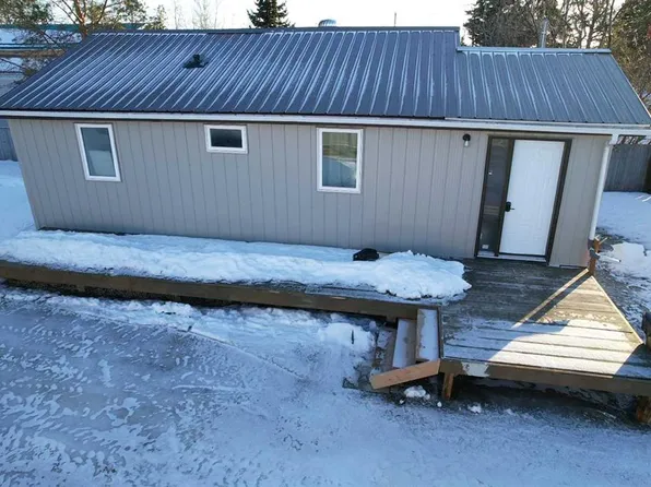 10320 W 105th Ave, Hythe, AB T0H 2C0