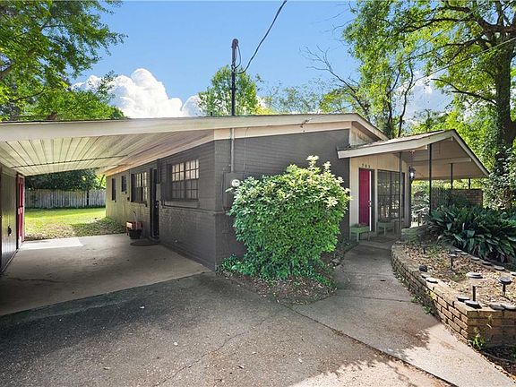 4th image of 705 Littledale Rd