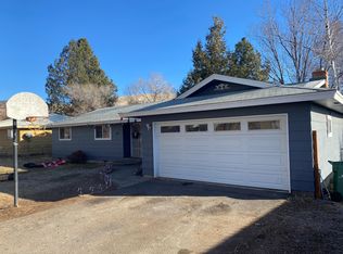 2793 Diane Dr, Klamath Falls, OR 97603