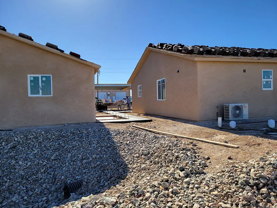 2544 Hillview Dr