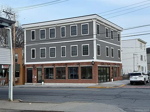 90 Greenwich Ave #201 Photo 1