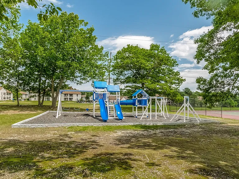 Prospect Pointe — Photo 14