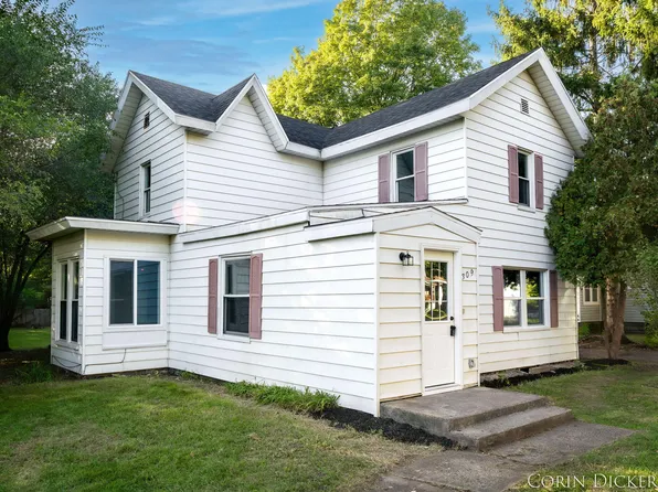 309 N Front St, Dowagiac, MI 49047