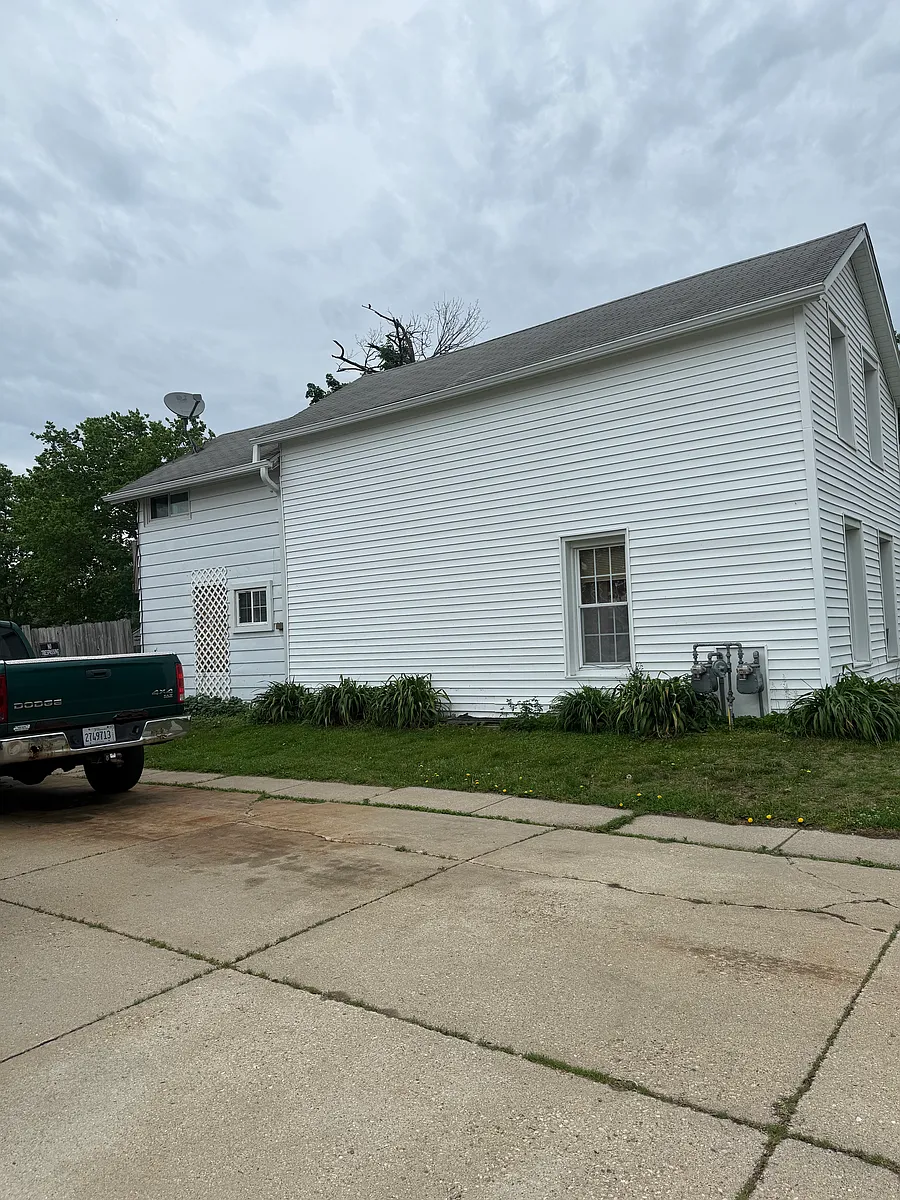 Building Photo - 509 W Franklin St #2