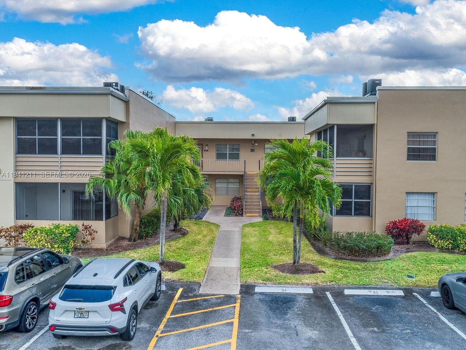414 Capri Pl #414-I
