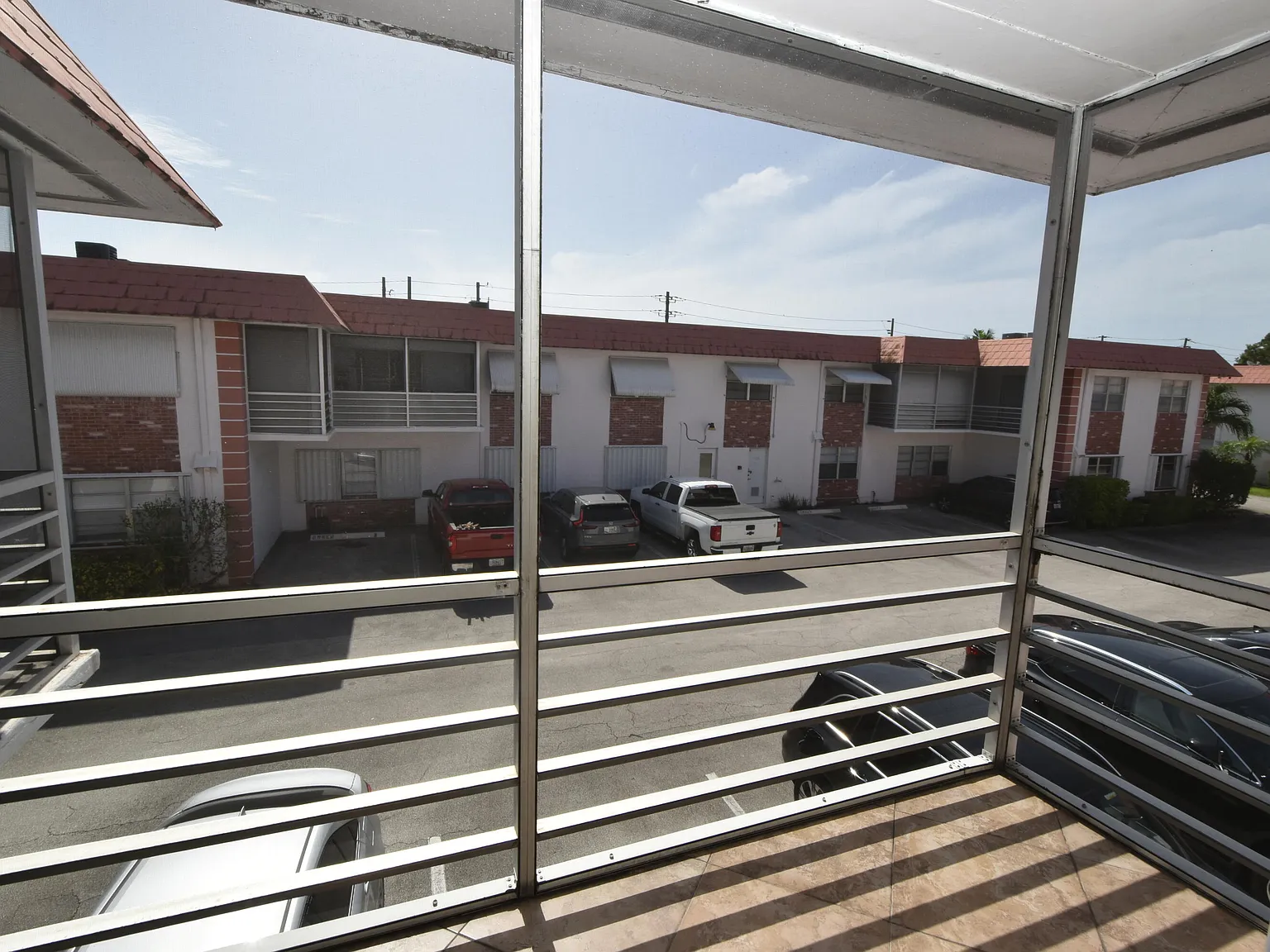 2 bed, 1.5 bath, 860 sqft, $1,750 — Photo 4