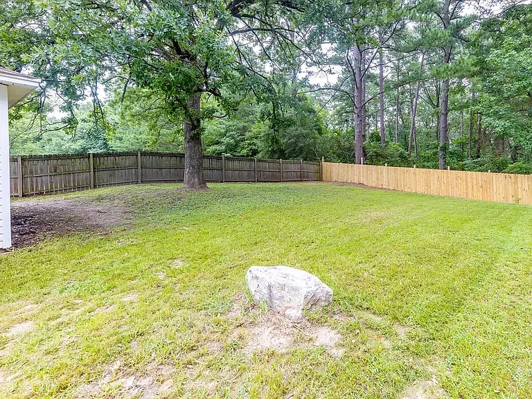 1815 Watts Rd — Photo 18