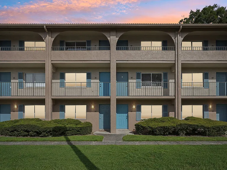 Waterview Crossing Apartments — Photo 2