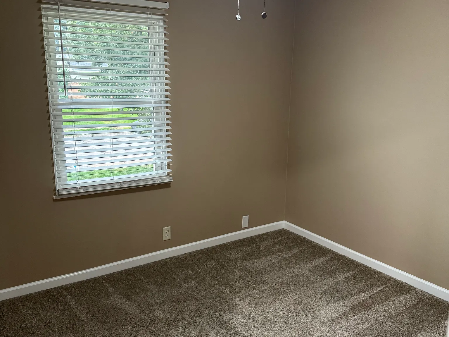 2 bed, 920 sqft, $1,400 — Photo 4