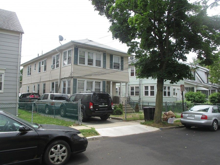 2nd image of 362 Berryman Pl