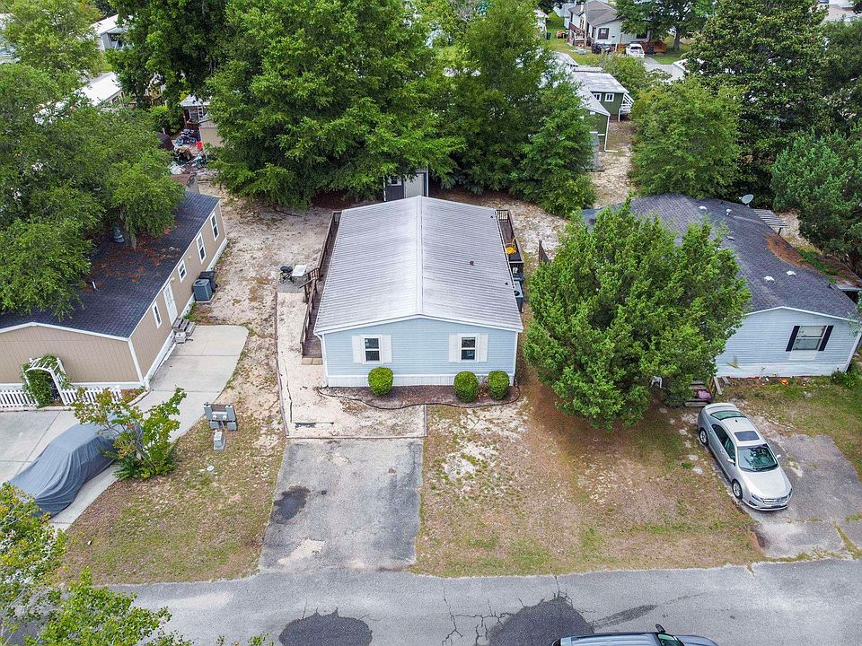 1st image of 132 Crooked Island Circle