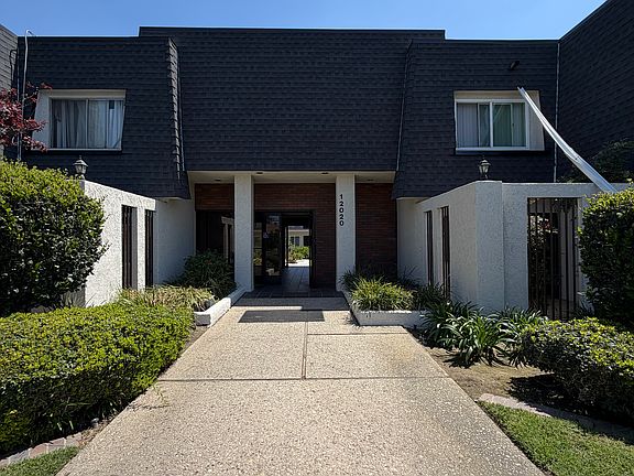 4th image of 12020 Downey Ave #22