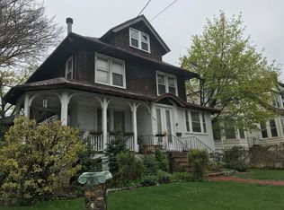 326 Fingerboard Rd, Staten Island, NY 10305