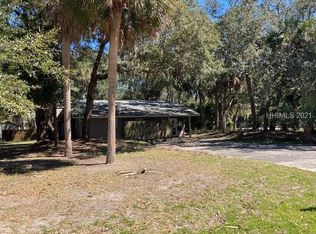 2 Myrtle Ln, Hilton Head Island, SC 29928