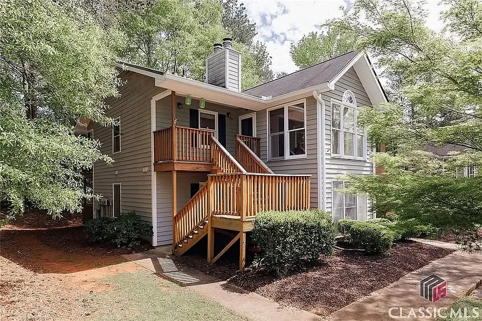 345 Research Dr — Photo 2