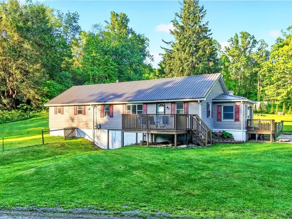 123 Pritts Distillery Rd, Champion, PA 15622