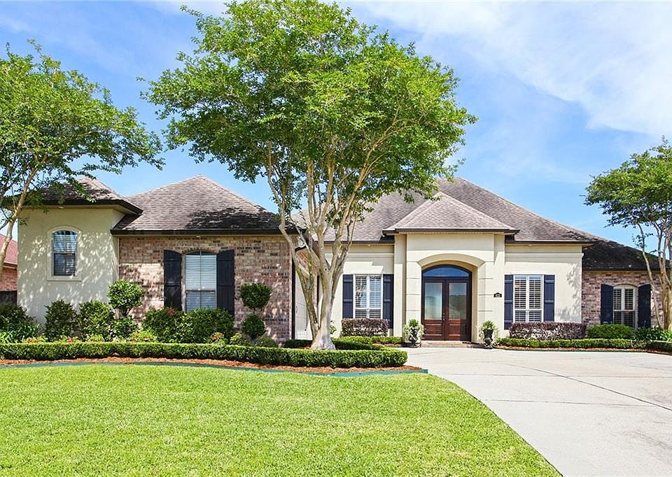 1st image of 615 Bluebonnet Ct