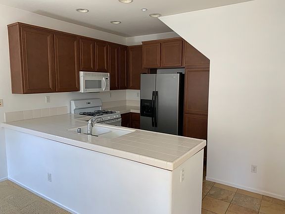5th image of 16935 Laurel Hill Ln Unit 172