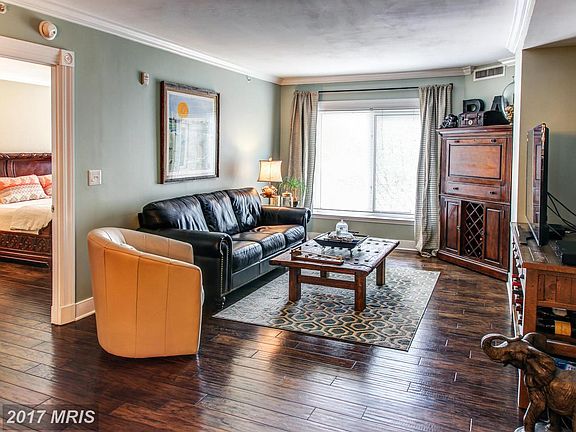 5th image of 5 Park Pl APT 324