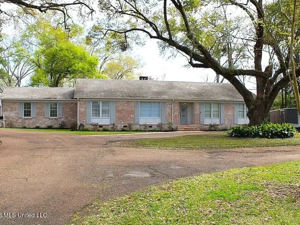 101 Sgt Prentiss Dr, Natchez, MS 39120