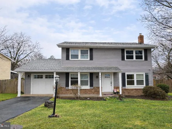 125 N Lincoln Ave, Sterling, VA 20164