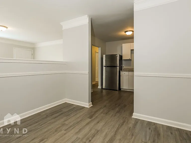 4769 Ridgewood Dr — Photo 8